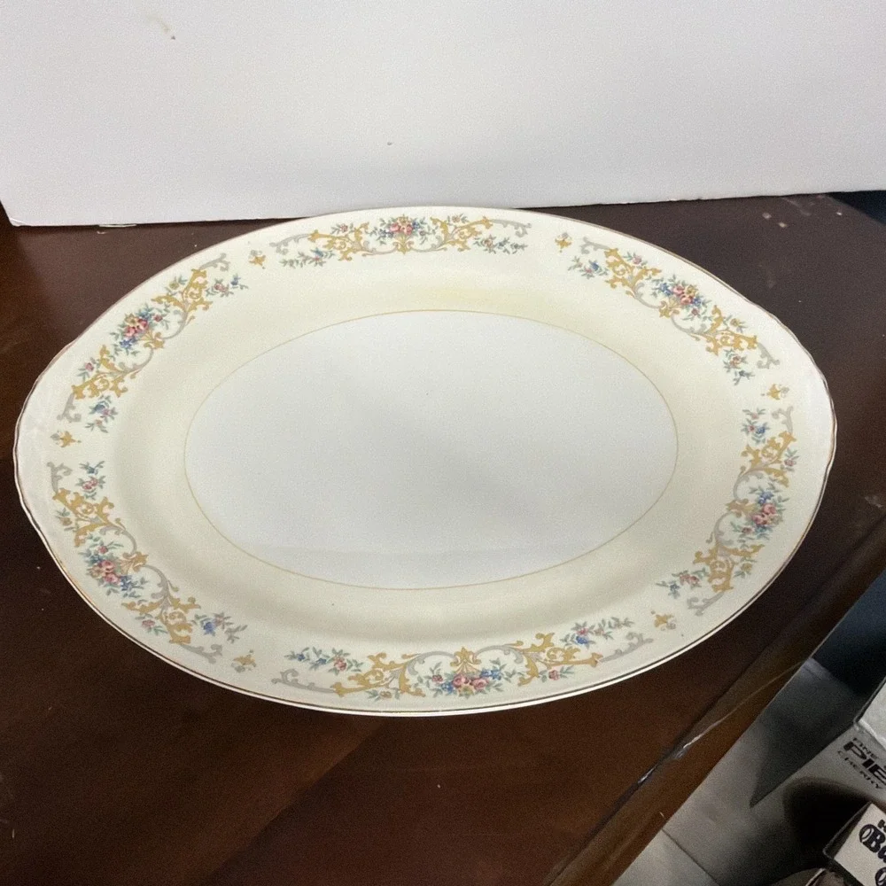 HOMER LAUGHLIN EGGSHELL NAUTILUS 15 1/2
